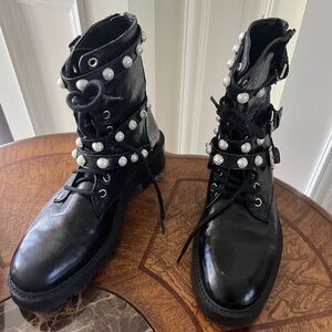 Zara basic combat boots size 38 (7 US) very good condition